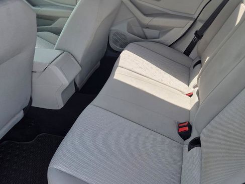 Used 2021 Volkswagen Jetta S w/ Driver Assistance Package image 10