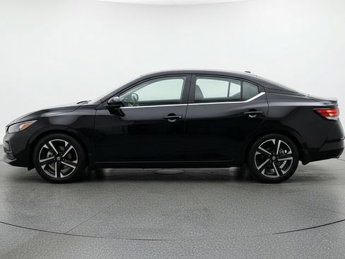 Used 2025 Nissan Sentra SV image 5