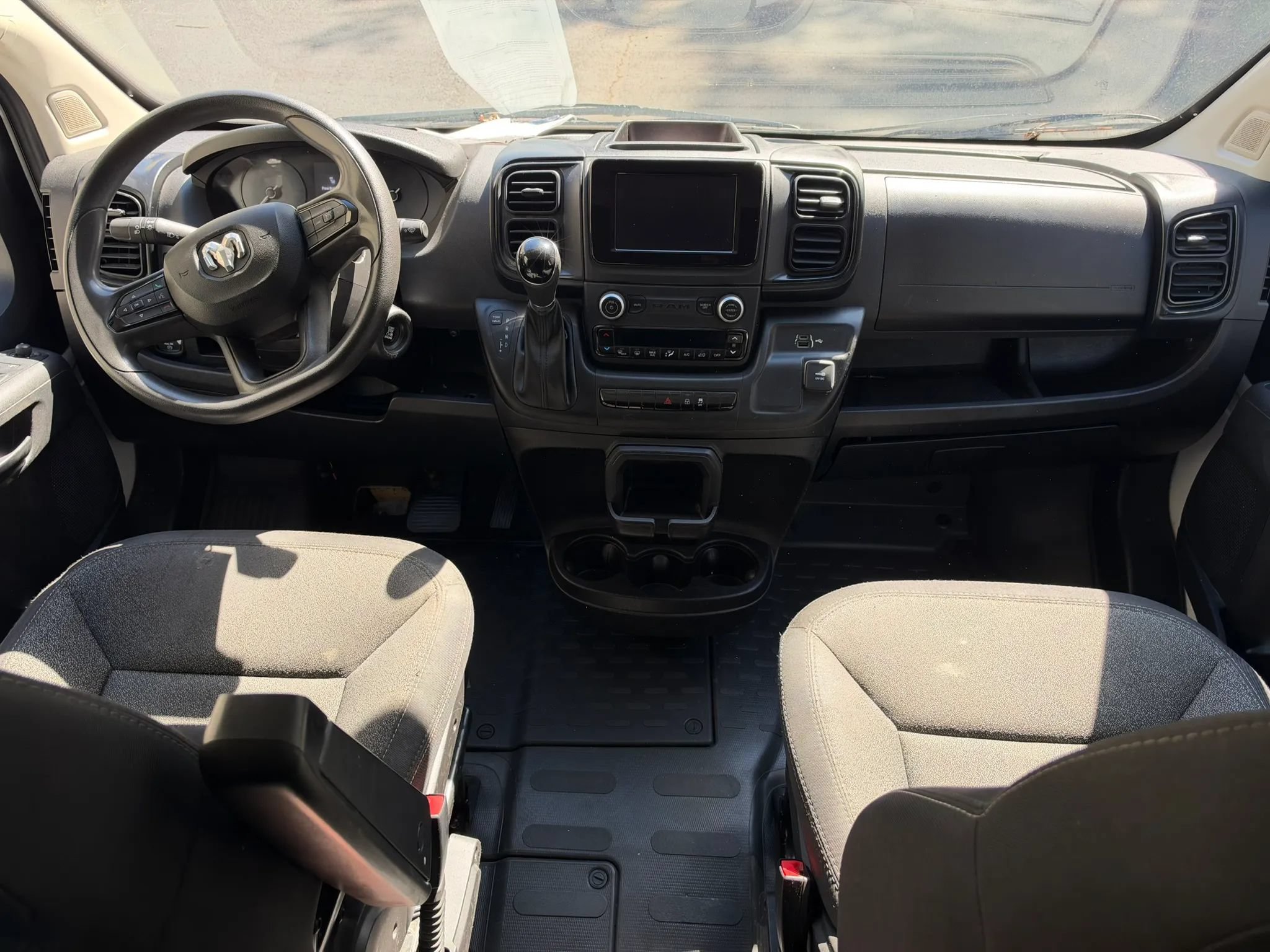 Used 2023 RAM ProMaster 2500 FWD image 10