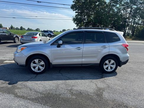 Used 2016 Subaru Forester 2.5i Limited AWD/4WD image 3