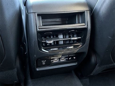 Certified 2023 Jeep Grand Cherokee Limited w/ Black Appearance Package image 38