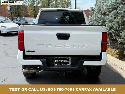 Used 2025 Toyota Tacoma TRD Off-Road AWD/4WD image 6