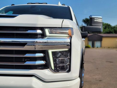 Used 2021 Chevrolet Silverado 2500 High Country AWD/4WD image 18