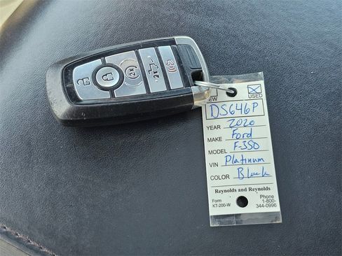 Used 2020 Ford F350 Platinum w/ FX4 Off-Road Package image 32