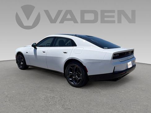 New 2026 Dodge Charger R/T AWD/4WD image 17