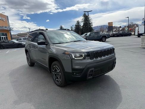 New 2026 Jeep Cherokee Laredo AWD/4WD image 2