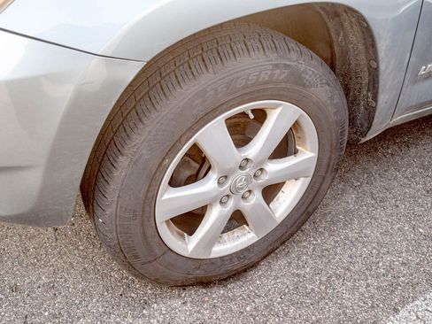 Used 2007 Toyota RAV4 Limited image 22