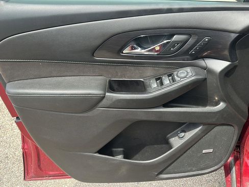 Used 2020 Chevrolet Traverse High Country w/ LPO, Floor Liner Package AWD/4WD image 9