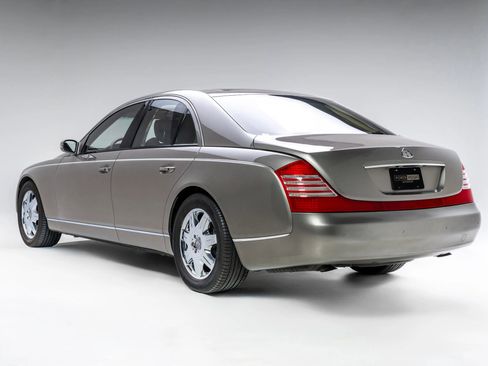 Used 2005 Maybach 57 RWD image 10
