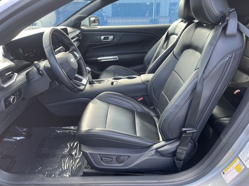 Used 2025 Ford Mustang Premium RWD image 13