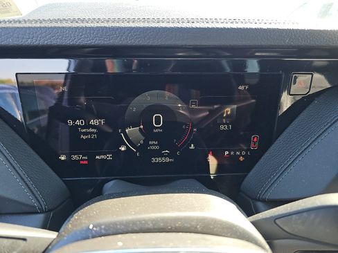 Used 2025 GMC Yukon Denali AWD/4WD image 10