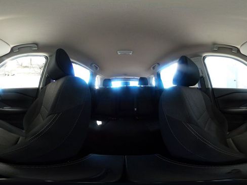 Used 2025 Nissan Rogue SV image 44