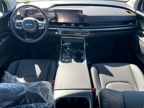 New 2026 Kia Carnival SX FWD image 10