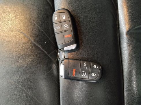 Used 2019 Jeep Grand Cherokee Limited RWD image 32