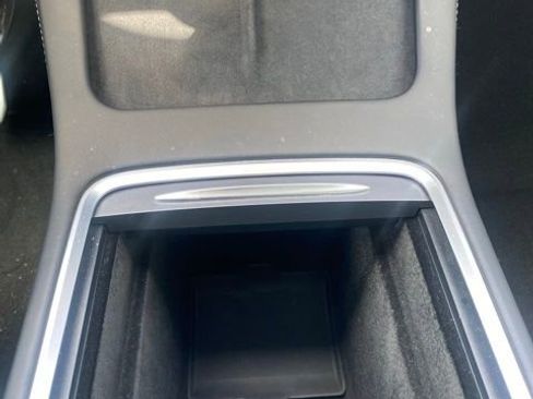 Used 2022 Tesla Model Y Performance AWD/4WD image 23