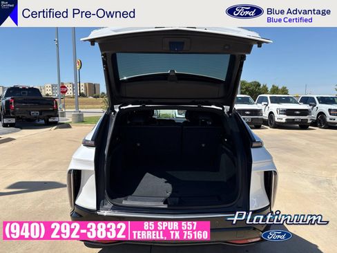 Used 2024 Cadillac Lyriq Sport RWD image 5