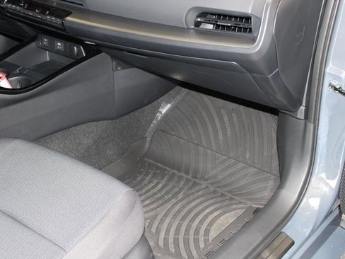 Used 2026 Toyota Prius LE w/ Protection Package #3 (TMS) FWD image 40