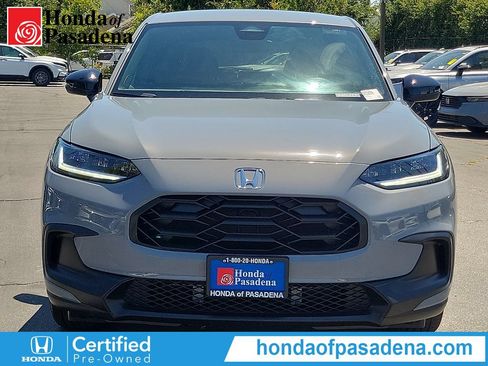 Certified 2025 Honda HR-V Sport image 8