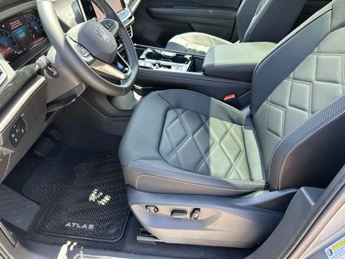 New 2026 Volkswagen Atlas Cross Sport SE AWD/4WD image 11