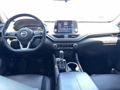 Used 2023 Nissan Altima 2.5 SR FWD image 25