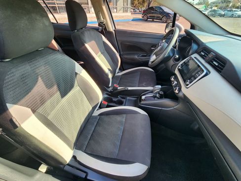 Used 2021 Nissan Versa SV image 10