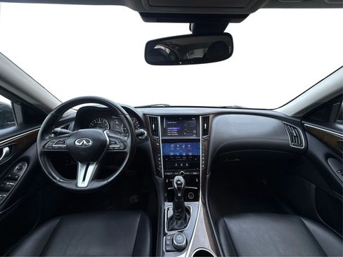 Used 2018 INFINITI Q50 Luxe w/ Essential Package (2.0T Luxe) image 25