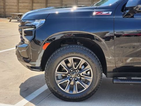 Used 2024 Chevrolet Tahoe Z71 w/ Luxury Package AWD/4WD image 15