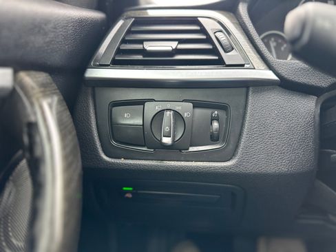 Used 2013 BMW 335i xDrive Sedan image 22