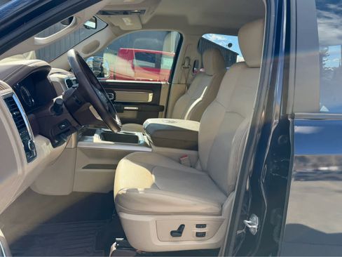 Used 2017 RAM 1500 Laramie w/ Convenience Group image 25