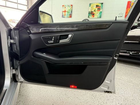 Used 2014 Mercedes-Benz E 350 4MATIC Sedan image 16