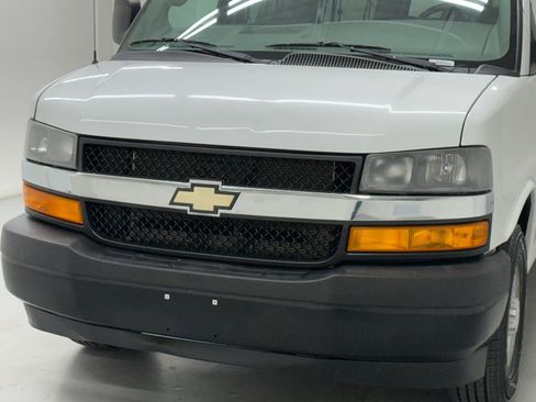 Used 2019 Chevrolet Express 3500 LS RWD image 34