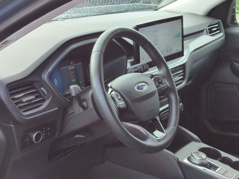 Used 2023 Ford Escape Active w/ Tech Pack #1 AWD/4WD image 10
