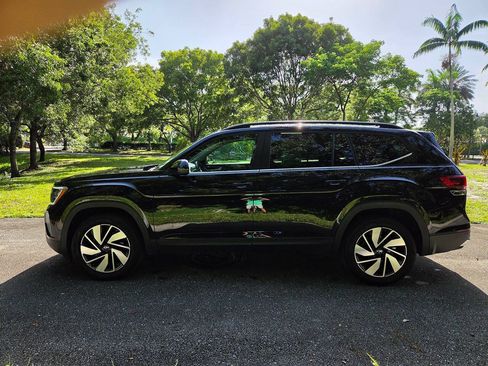 Used 2026 Volkswagen Atlas SE FWD image 5
