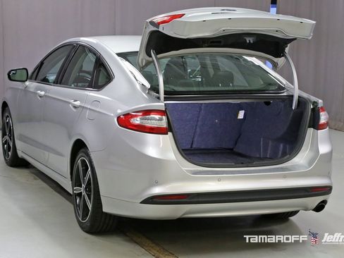 Used 2013 Ford Fusion SE image 19
