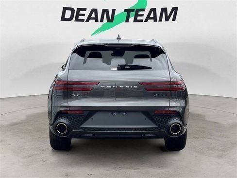 Used 2025 Genesis GV70 3.5T Sport image 7