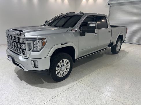 Used 2022 GMC Sierra 2500 Denali image 1
