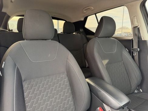 Used 2021 Nissan Kicks SV image 11