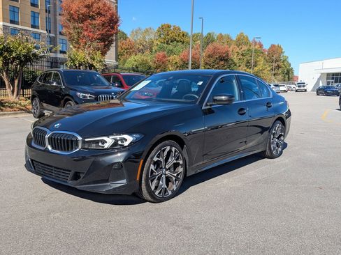 Used 2025 BMW 330i Sedan w/ Premium Package image 7