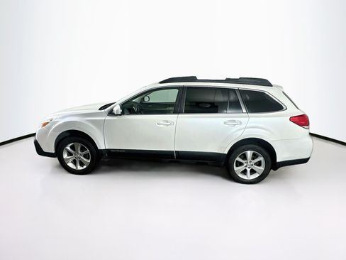 Used 2014 Subaru Outback 2.5i Limited AWD/4WD image 4