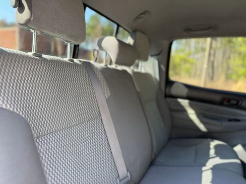 Used 2012 Toyota Tacoma PreRunner w/ Convenience Pkg image 18