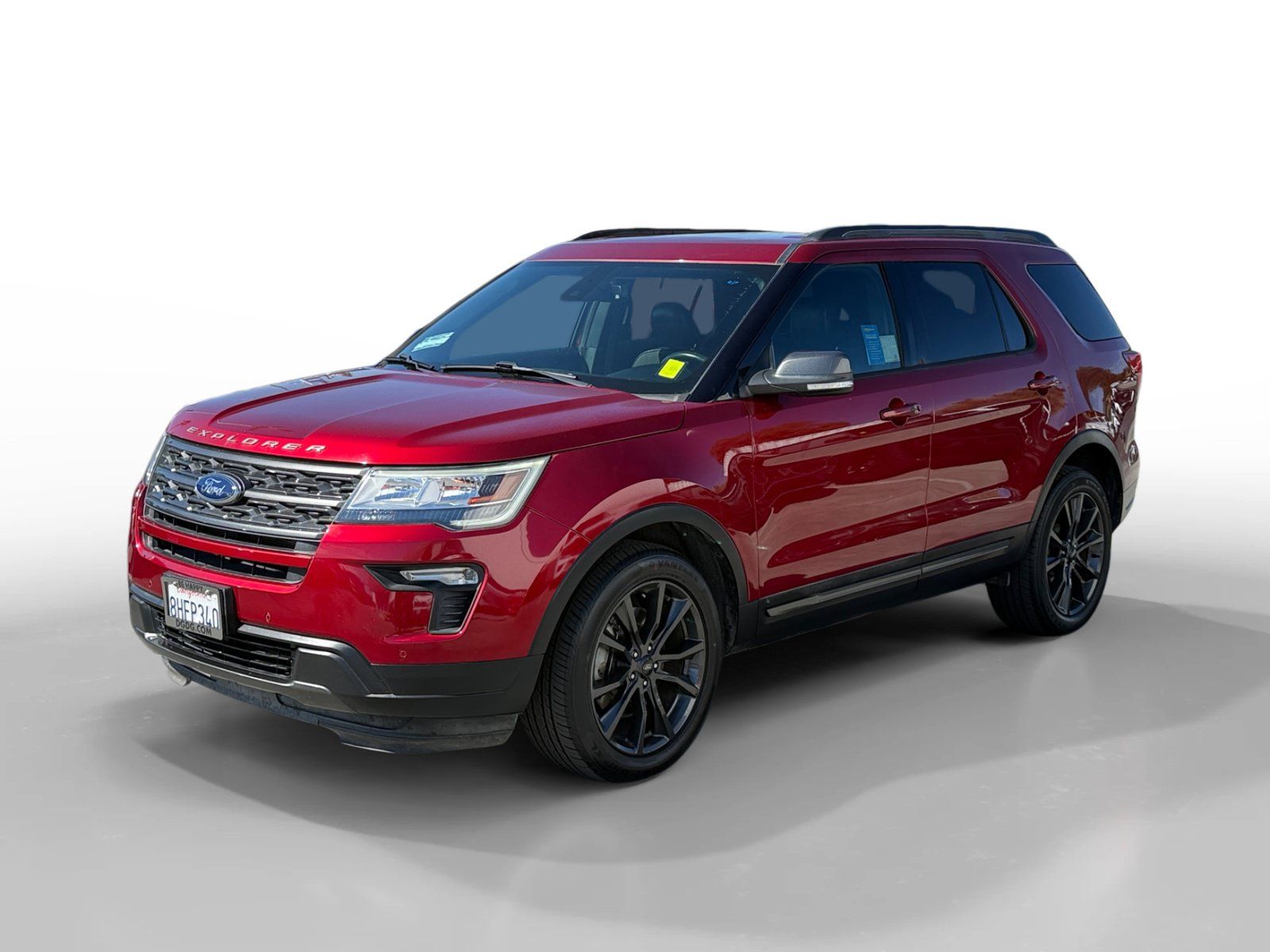 Used 2018 Ford Explorer XLT w/ Equipment Group 202A AWD/4WD image 1