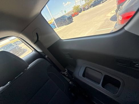 Used 2020 GMC Acadia SLE FWD image 12