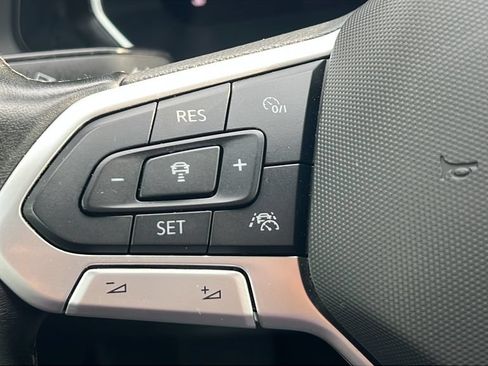 Used 2024 Volkswagen Jetta SE FWD image 18