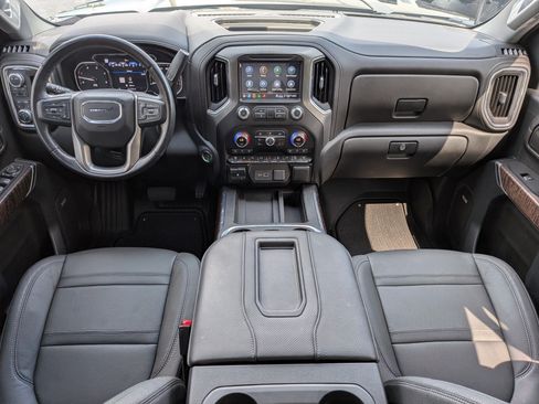 Used 2021 GMC Sierra 2500 Denali w/ Denali Black Diamond Edition AWD/4WD image 14