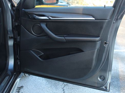 Used 2017 BMW X1 xDrive28i image 18