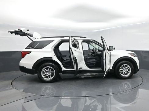 Certified 2025 Ford Explorer Active AWD/4WD image 69