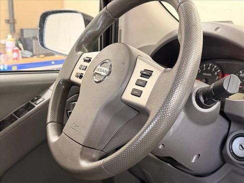Used 2019 Nissan Frontier SV RWD image 12