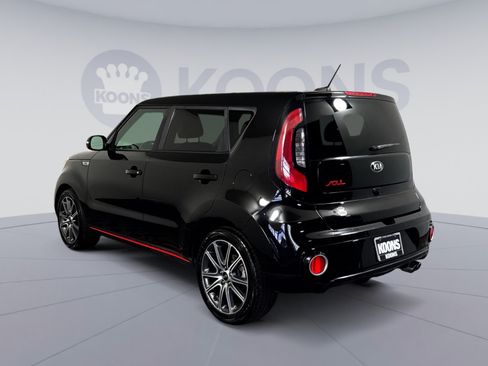 Used 2018 Kia Soul ! FWD image 4