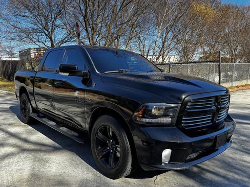Used 2015 RAM 1500 Sport w/ Black Ram 1500 Sport Group image 6
