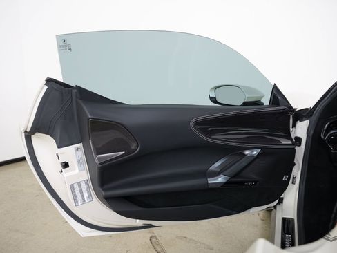 Used 2022 Ferrari SF90 Stradale AWD/4WD image 14